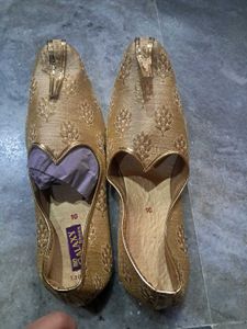 Men Punjabi Jutti Grab Instant Offer