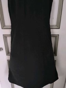 Sleeveless Black Dress
