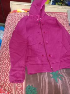 NdSelling A Beautiful Rani Pink Huddies😍 come