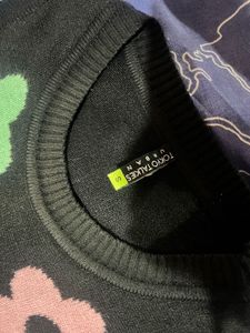 Floral Knit Sweater Vest