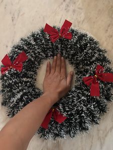 Festive Christmas Wreath with Red Bows – Plastic T