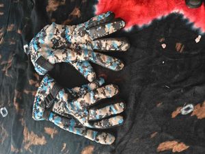 Camo Gloves