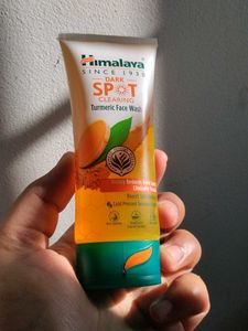 Himalaya Dark Spot Clearing Face Wash