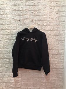 Tommy Hilfiger Black Hoodie🚀‼️ in high-quality🤙
