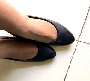 Black classy formal light heels