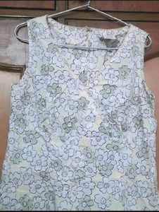 Sleeve Less Dress