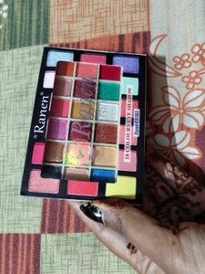 Facial Kits &amp; Eyeshadow Palette Bundle