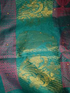Elegant Floral Pattern Saree
