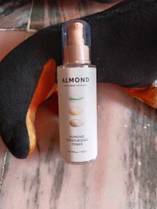 Almond Moisturizing Toner