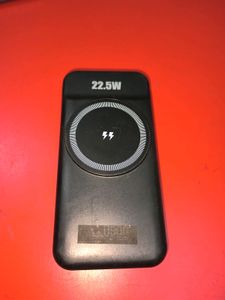 Ubon Megsafe Wireless Powerbank Working 22.5Watt