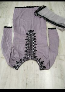 Embroidered Pakistani Kurta Set