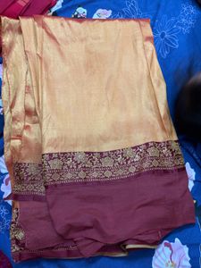 Elegant Floral Saree(extra Fabric Attached On Top)