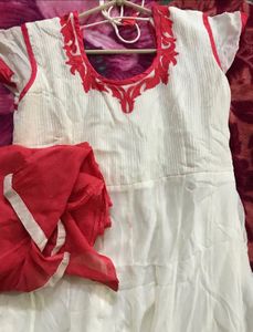 Beautiful Embroidered Kurta With Dupatta