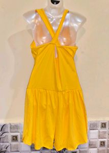 🆕🎁Buy 2 Get 1 Free🎁Size M/ Yellow Swimsuit