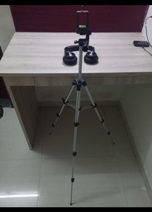 Tripod In New Like Condition