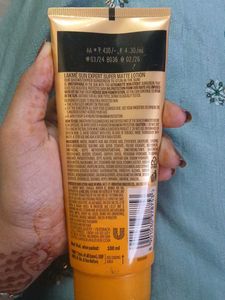 Lakme Sun Expert Super Matte SPF 25