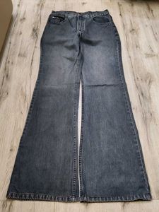 Ma1742 Sabrin bootcut jeans waist 28 inches