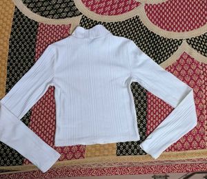 H&amp;m Turtle Neck White Top