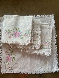 Embroidered Napkins (Set of 6)
