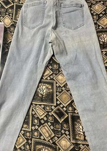 Stylish Light Wash Denim Jeans