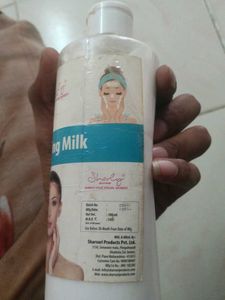 Sharly Shine Cleansing Milk
