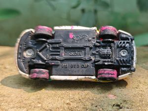 4 Leo Mattle India Hotwheels Models 40+ Year Ol