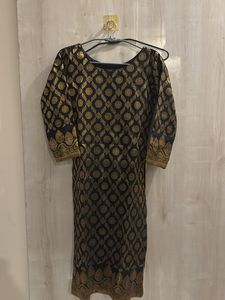 Pakistani Zari Stitched Suit ✨