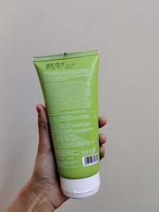 Dot &amp; Key Face Wash