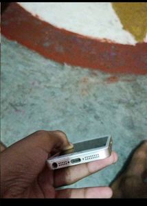 iPhone 5s - Gold - Good Condition