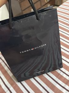 Tommy Hilfiger Original Women Sling/ Purse