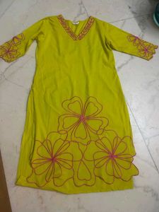 Floral Embroidered Kurta