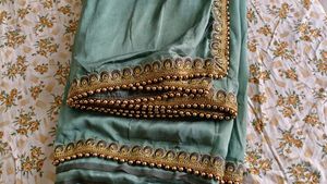 Big Moti Lace Saree