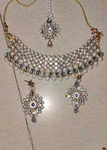 Bhot Sunder H Khi Bhi Phany Sakty