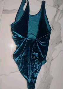 Beautiful Velvet Top💚