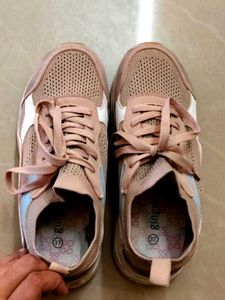 Ginger Round Toe Women Sneakers