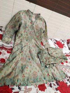 Floral Print Pant Kameez Set