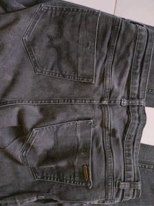 Stylish Dark Wash Skinny Jeans