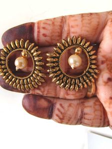 Earings