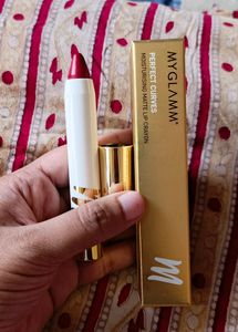 Myglamm Perfect Curves Matte Lip Crayon Siren