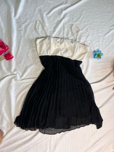 Cute Black & Cream Dress