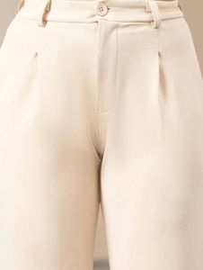 Chic Wide-Leg Beige Trousers 🤍