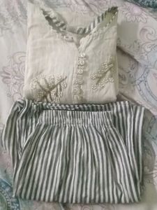 Elegant Embroidered Kurta