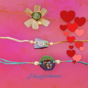Rakhis
