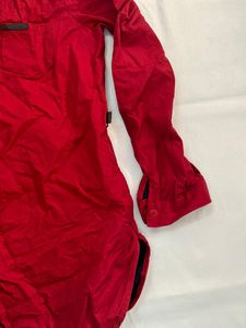 red shirt