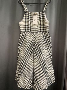 A-line Dungaree/overall Style Dress In Check Pattern With Pockets And Price Tags