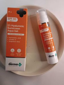 The Derma Co. Sunscreen Aqua Gel SPF 50