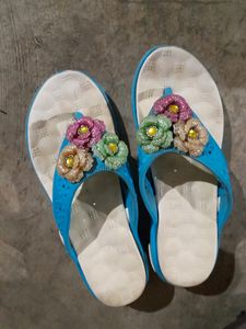 Water Proof Slipper In New Condition Sale