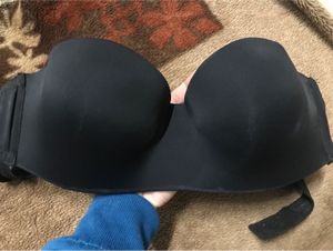 Heavily Padded Strapless Black Bra
