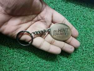 Key Chain - Ek Hint Toh Dete