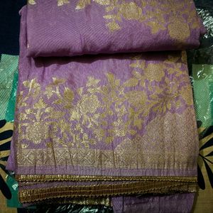 Trendy Fashion Saree🫰